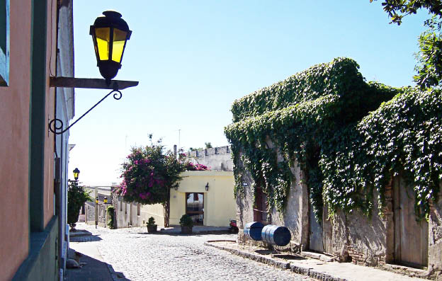 Colonia_del_Sacramento_opt